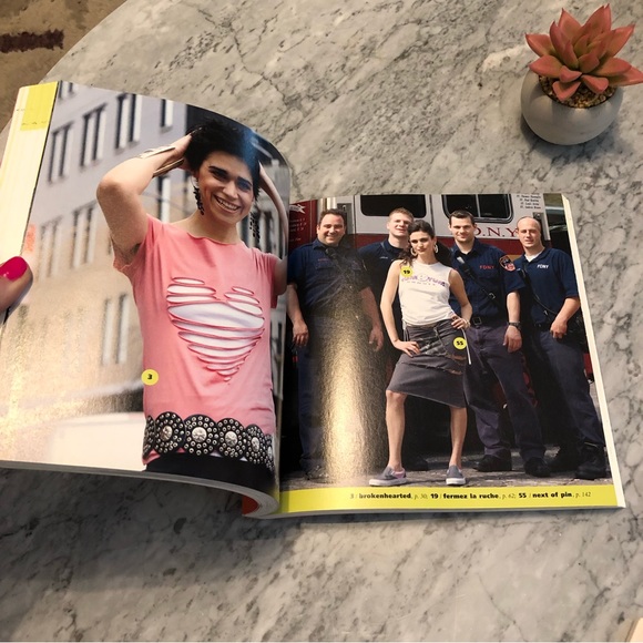 Generation T 108 Ways to Transform a T-shirt - Picture 2 of 4